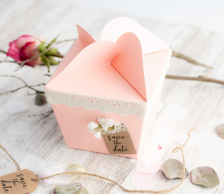 Cream box with flower closure