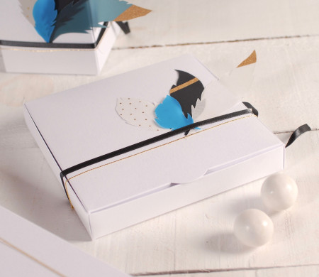 Scatola regalo piatta decorata