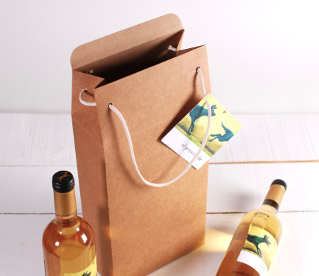 Decorated large wine box with handle Decorated large wine box with handle