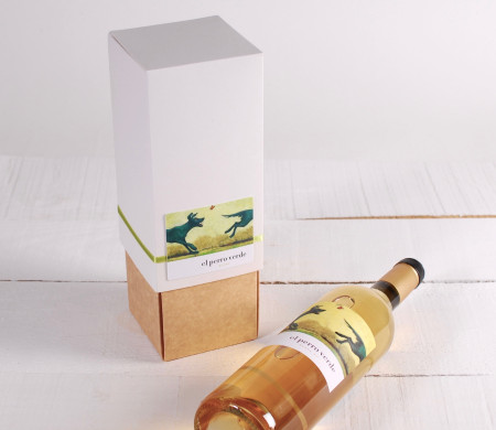 Decorated wine box with folder