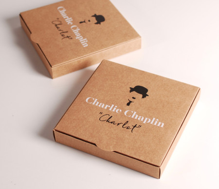 Caja para invitaciones con aires vintage Caja para invitaciones con aires vintage