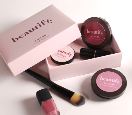 Packaging rose pour produits en poudre