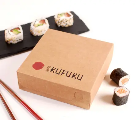 Caja cuadrada sushi variado