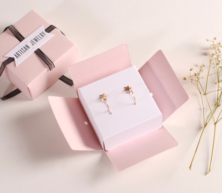 Caja para joyas con lazo Caja para joyas con lazo