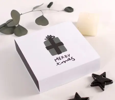 Caja cuadrada para regalos...