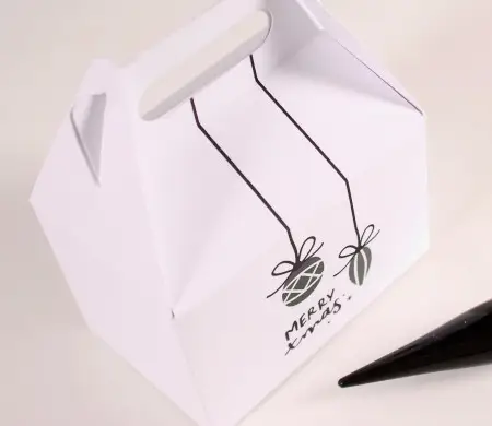 Picnic box for Christmas kits