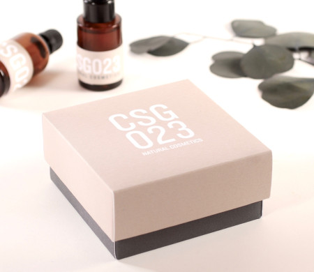 Caja forrada para regalar cosméticos