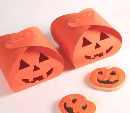 Caja calabaza con sonrisa...