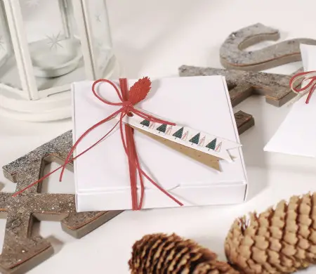 Jewelry box with Christmas...