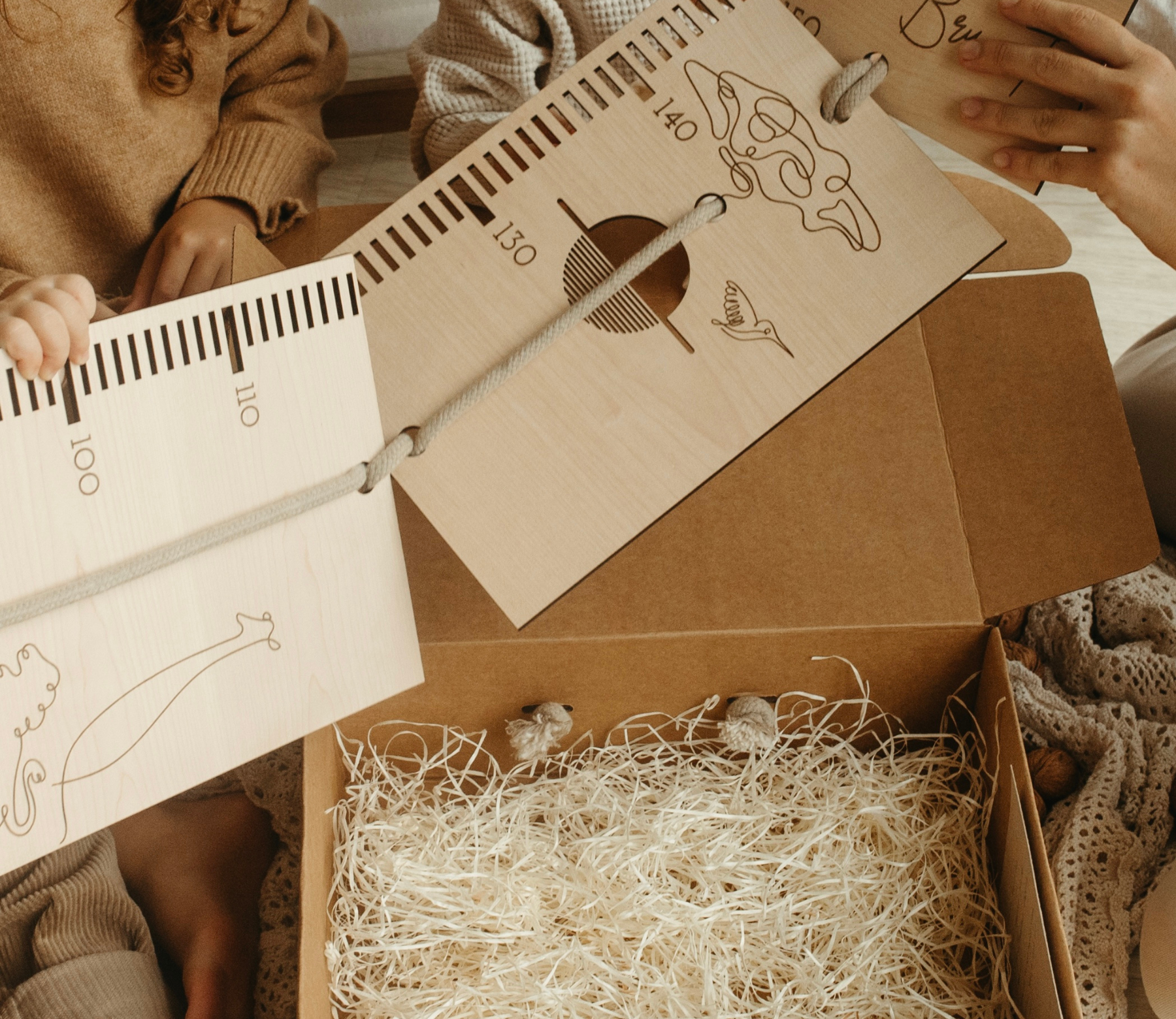 Nuez a Nuez cardboard shipping boxes