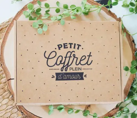 Cardboard shipping box with...