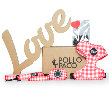 Pollo&Paco branded cardboard shipping box