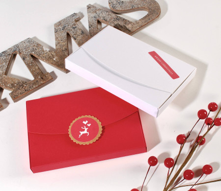 Boîte rectangulaire pour les cadeaux de noël | SelfPackaging