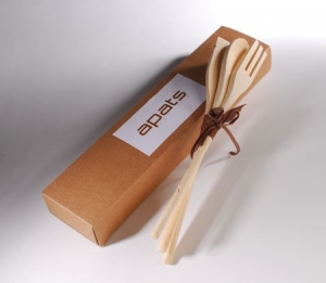 Elongated box for promotional gifts