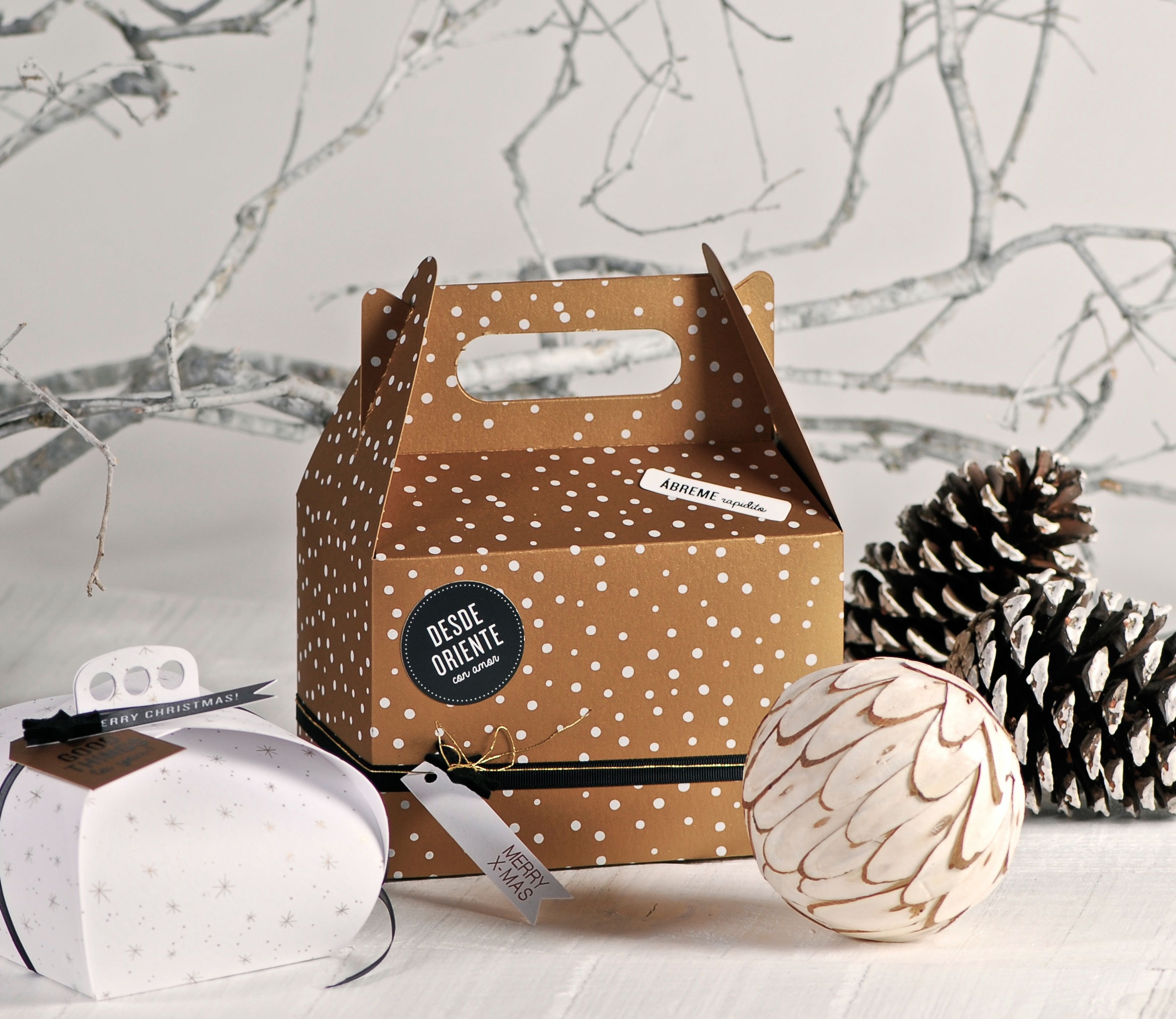 Scatola regalo con stampa per Natale - SelfPackaging