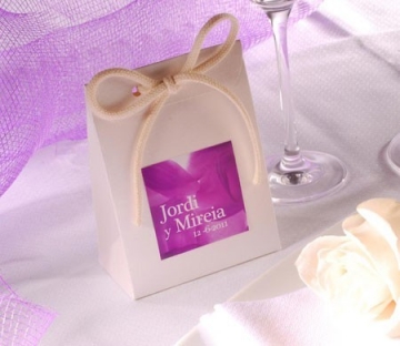 Cardboard bag for wedding favours