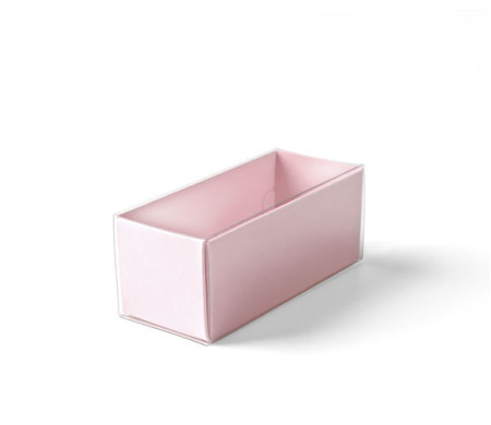 Macaron box with a Clear Plastic Strip