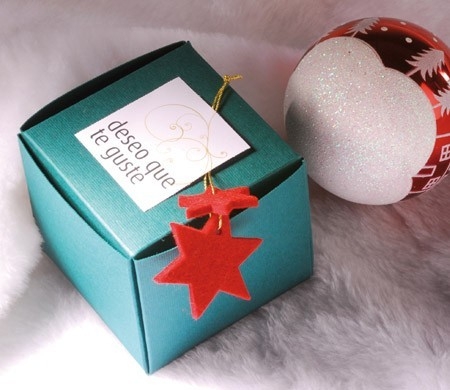 Quadratische Geschenkbox für Weihnachten