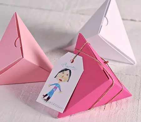 Cajas piramidales para regalo