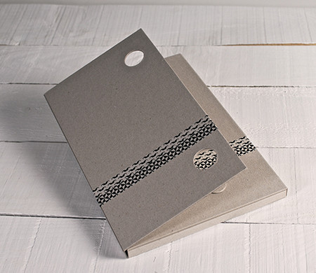 Porte-Documents en Carton. Emmenez tous vos Documents avec Vous!