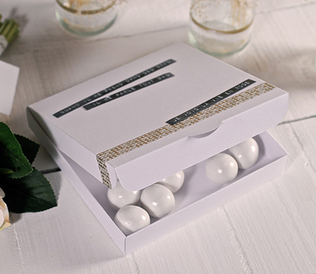 Box for wedding party invitations