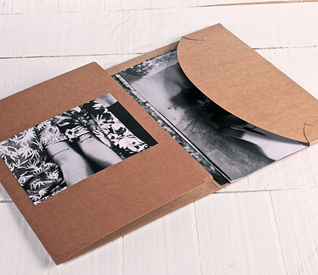 Carpeta Tríptico de Cartón para Fotografías Carpeta Tríptico de Cartón para Fotografías