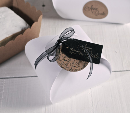 Box for small tarts