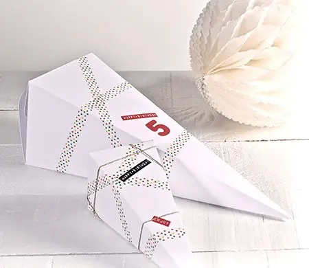 Cardboard cones per bonbon...