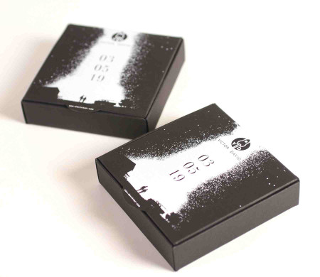 Boîte cadeau avec date spéciale Boîte cadeau avec date spéciale
