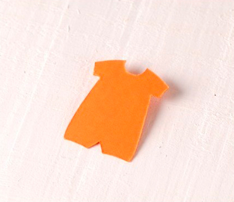 Trajecito de niño en carton Set de 10 ud Trajecito de niño en carton Set de 10 ud