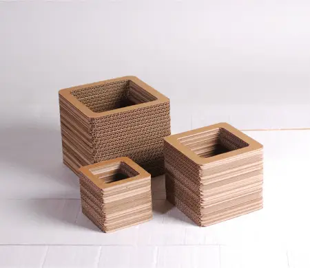 Jarrones de cartón para decorar