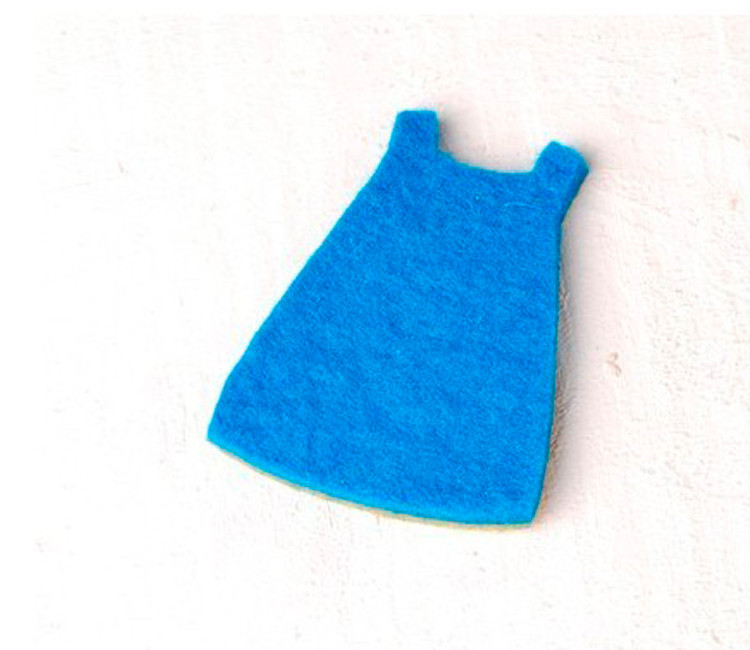 Vestitino in feltro da bambina per decorare i regali dei neonati Vestitino in feltro da bambina per decorare i regali dei neonati