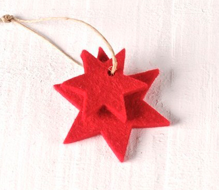 Etoiles de feutrine pour accrocher et décorer Etoiles de feutrine pour accrocher et décorer