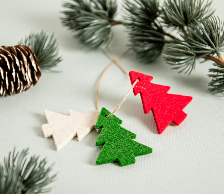 Abeto de fieltro para regalos de Navidad Abeto de fieltro para regalos de Navidad