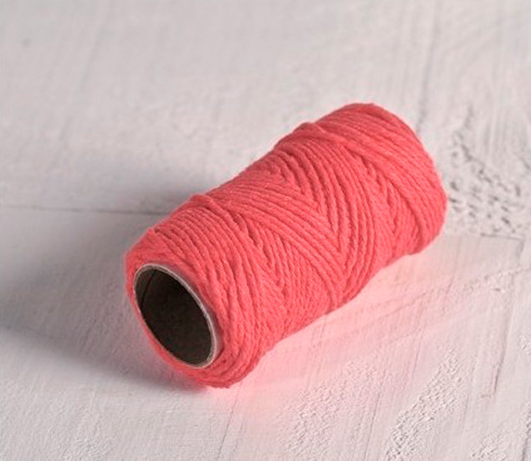 Cordón de color coral para decorar regalos Cordón de color coral para decorar regalos