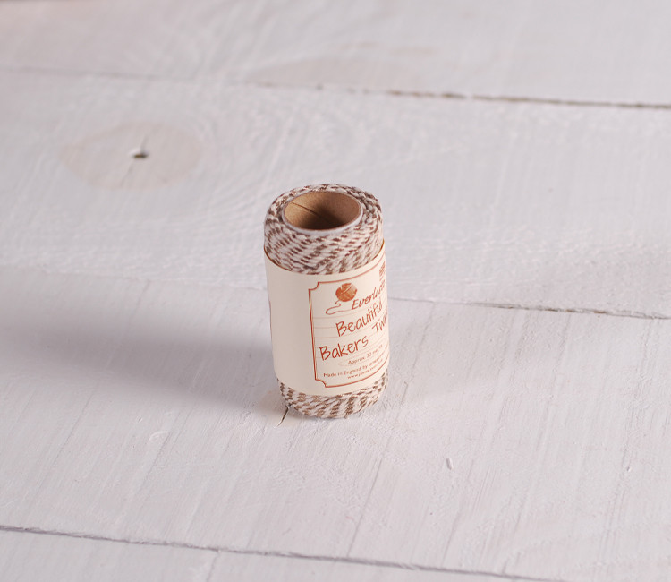 Fil Baker's Twine pour décorer vos boîtes et cadeaux Fil Baker's Twine pour décorer vos boîtes et cadeaux