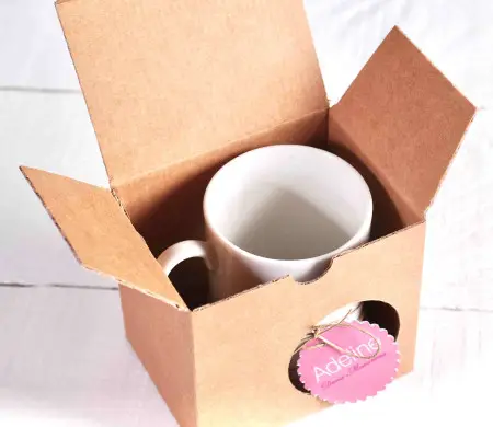 Caja de cartón para tazas