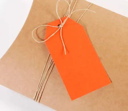 Etiquetas lisas para personalizar tus regalos