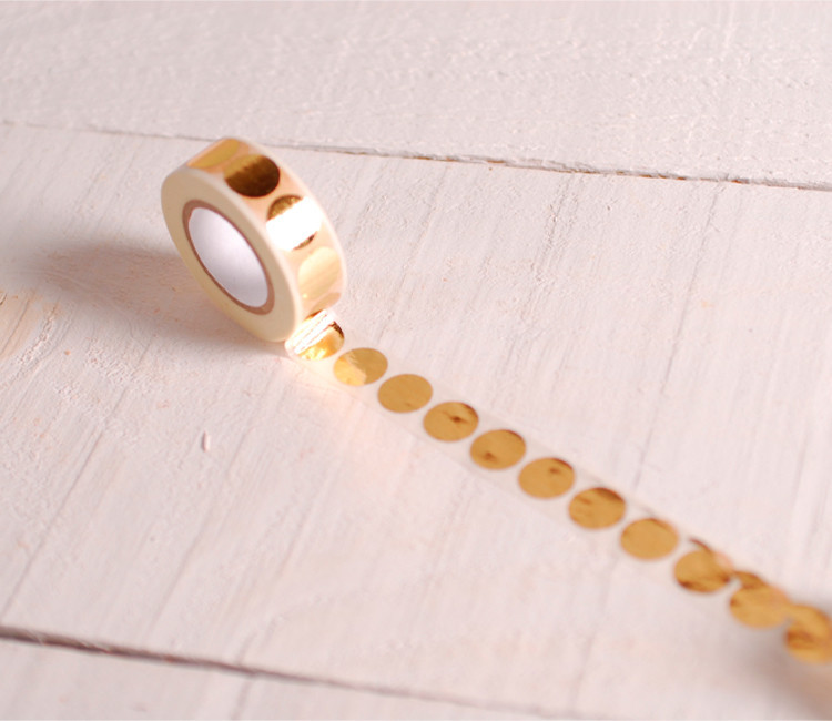 Washi-Tape mit goldenen Kreisen
