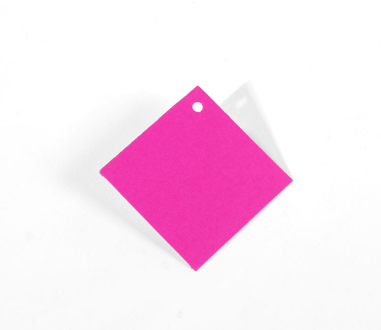 Quadratische Geschenketiketten aus Karton Quadratische Geschenketiketten aus Karton