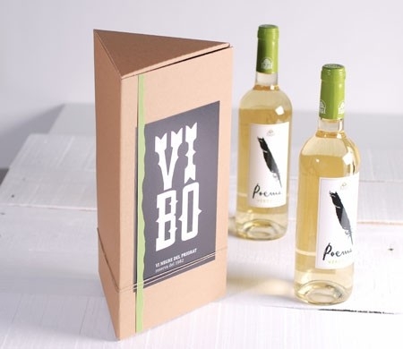 Triangular gift box for wine bottles