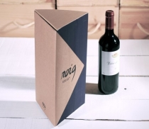 Triangular wine bottle box