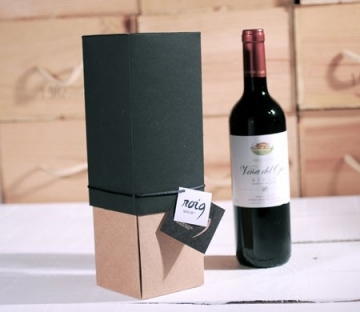 Gift box for bottles of wine