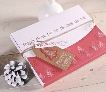 Gift box for photos with Christmas decorations