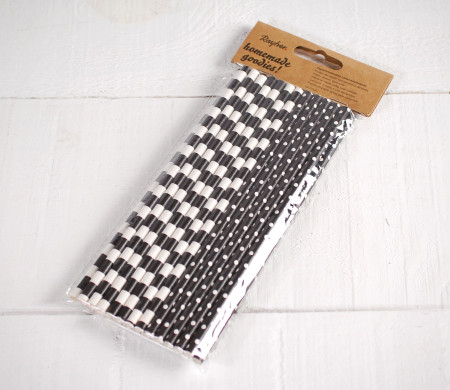 Black and White Straws