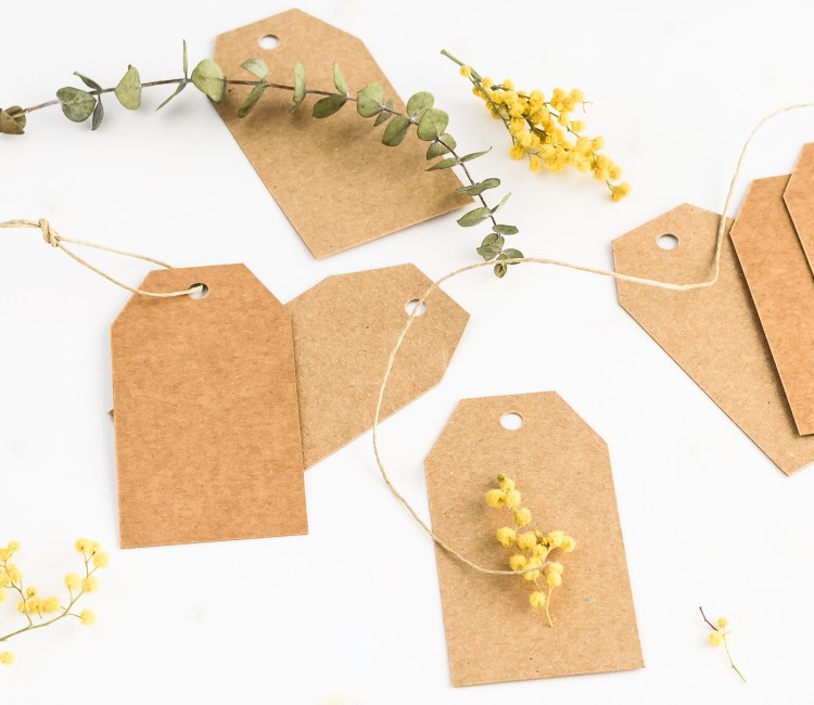 Schlichte Etiketten zum Gestalten Ihrer Geschenke Schlichte Etiketten zum Gestalten Ihrer Geschenke