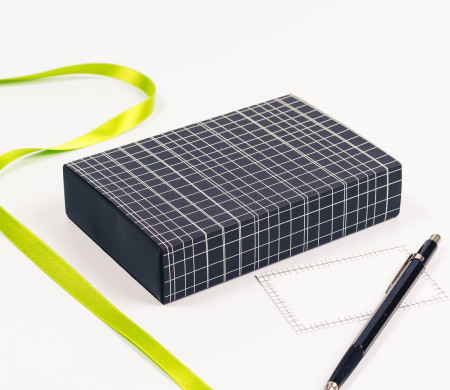 Schachtel Mit Ummantelung Fur Karten ... | SelfPackaging