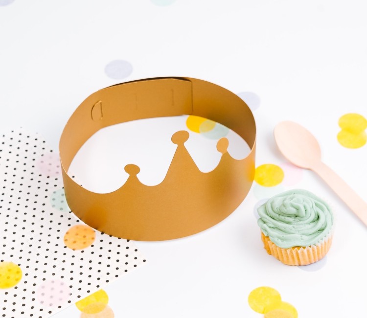 Pappkrone und Diadem Pappkrone und Diadem