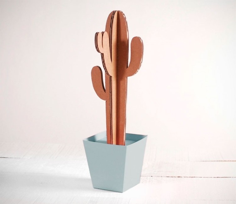 Cactus Alto di Cartone in Vari Colori! Cactus Alto di Cartone in Vari Colori!