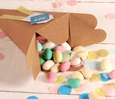 Cone for sweet almonds